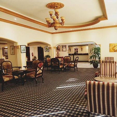 Aliqbal Hotel アル・コバール エクステリア 写真
