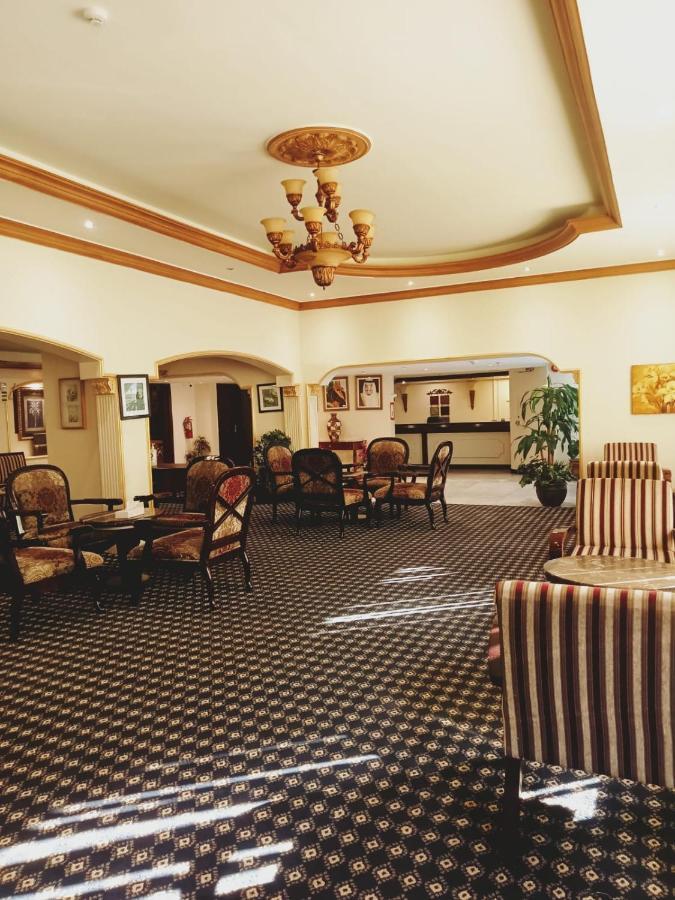 Aliqbal Hotel アル・コバール エクステリア 写真