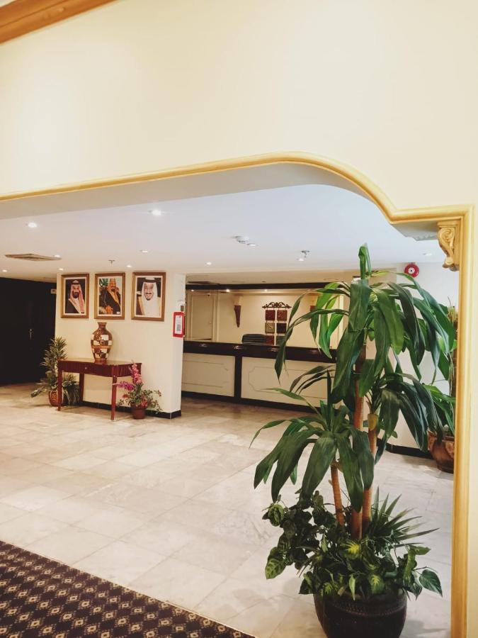 Aliqbal Hotel アル・コバール エクステリア 写真