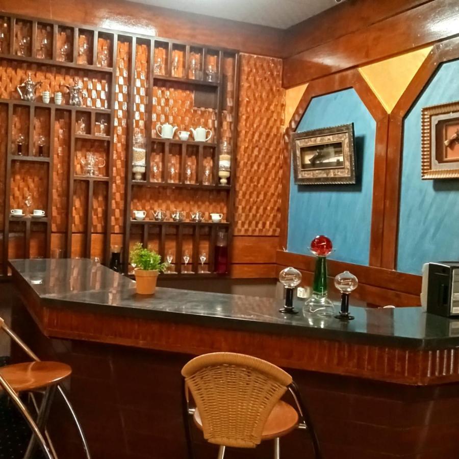 Aliqbal Hotel アル・コバール エクステリア 写真