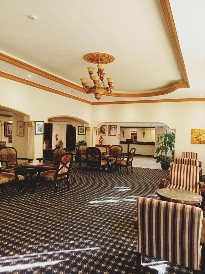 Aliqbal Hotel アル・コバール エクステリア 写真