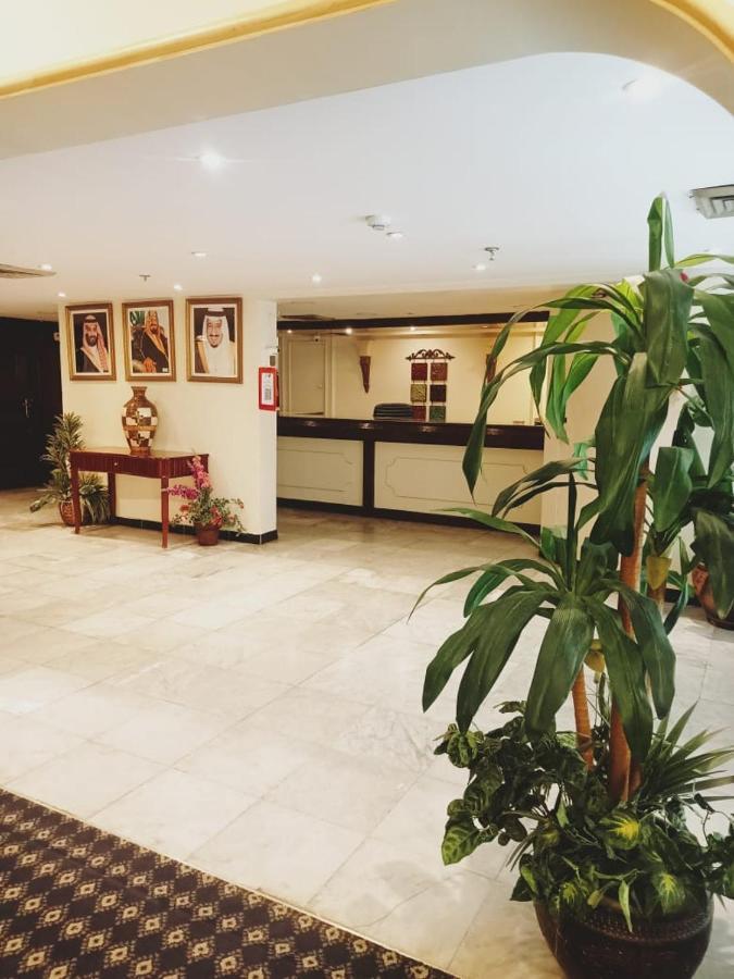 Aliqbal Hotel アル・コバール エクステリア 写真